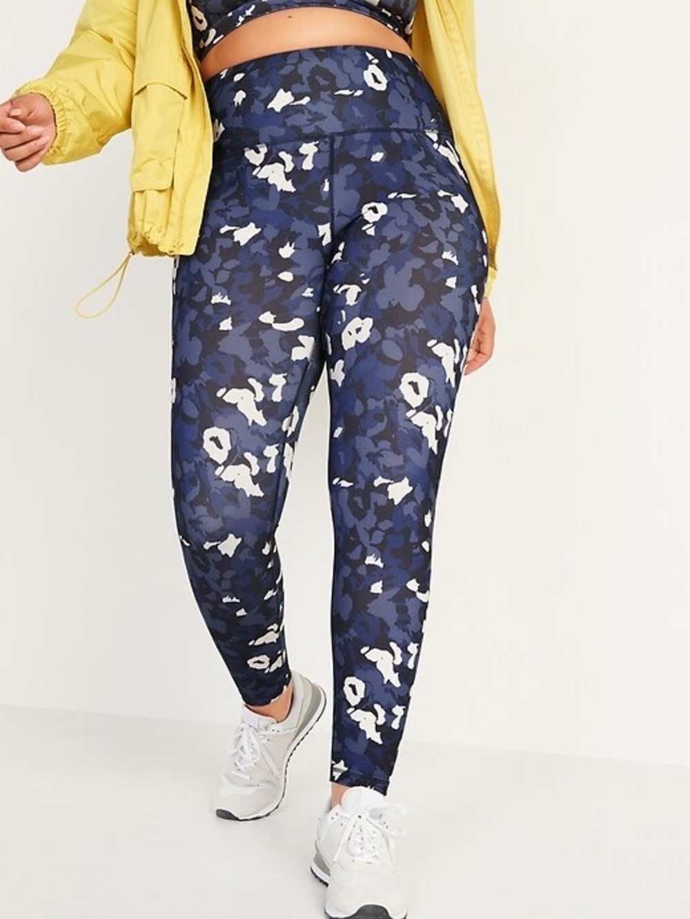 NWT Old Navy Blue & White Camo High-Rise Leggings